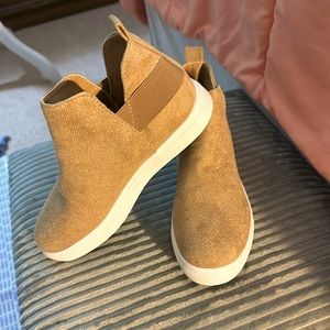 New w/o Tags, Women’s Tan Slip-On Booties, Size 7